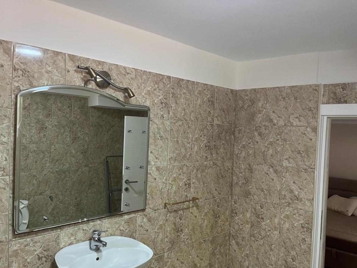 Legatum I - Bay Sight Apartman Kotor Kültér fotó